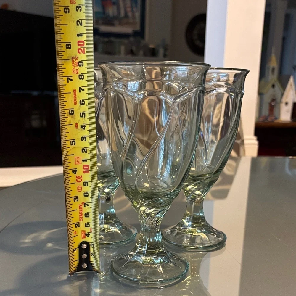 Vintage Noritake Elegant Green Glass Goblet Set - Clear/green set of 3